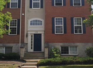 173 Willey St, Gilberts, IL 60136