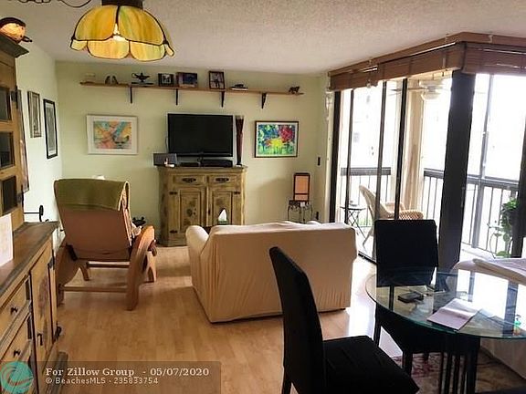 2nd image of 950 Egret Cir APT 5311