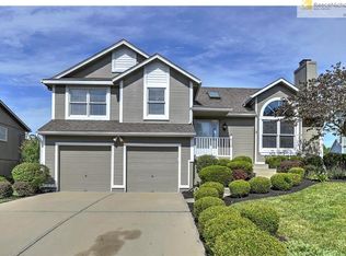 15732 Barkley St, Overland Park, KS 66223