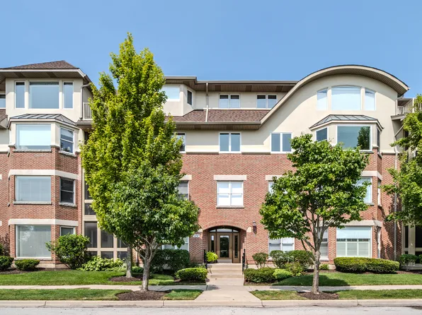 200 N River Ln Unit 203, Geneva, IL 60134