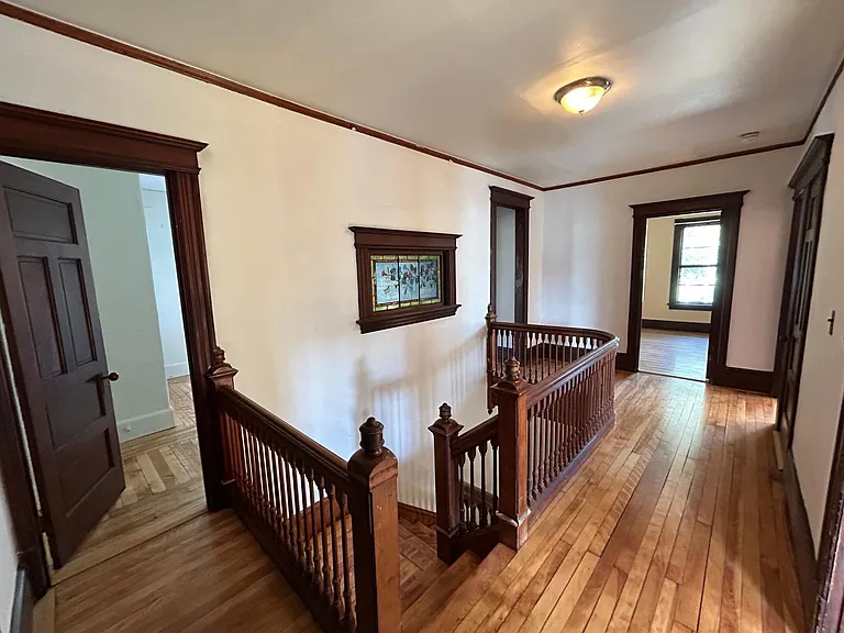 130 Vernon St #1 — Photo 4