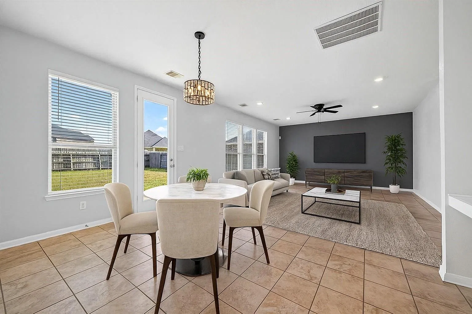 4 bed, 3.0 bath, 2626 sqft, $2,475 — Photo 1