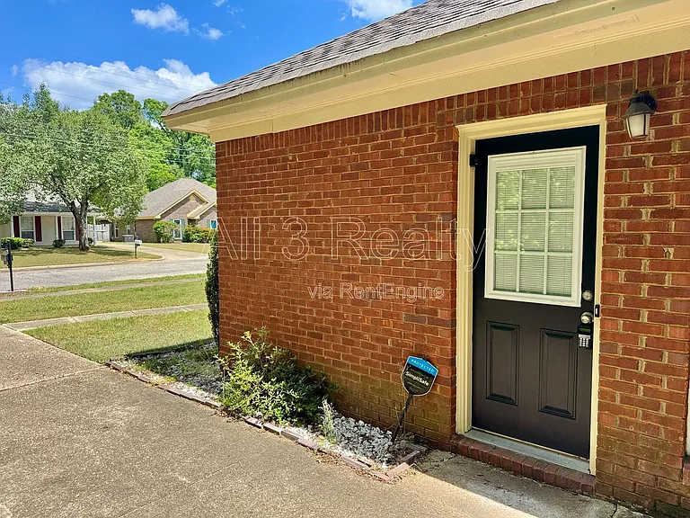 6272 Deerwood Dr — Photo 36