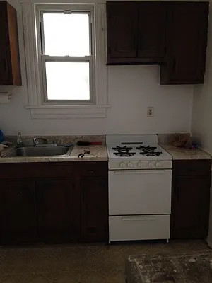 Rented by Realty 2000 Corp | media 33