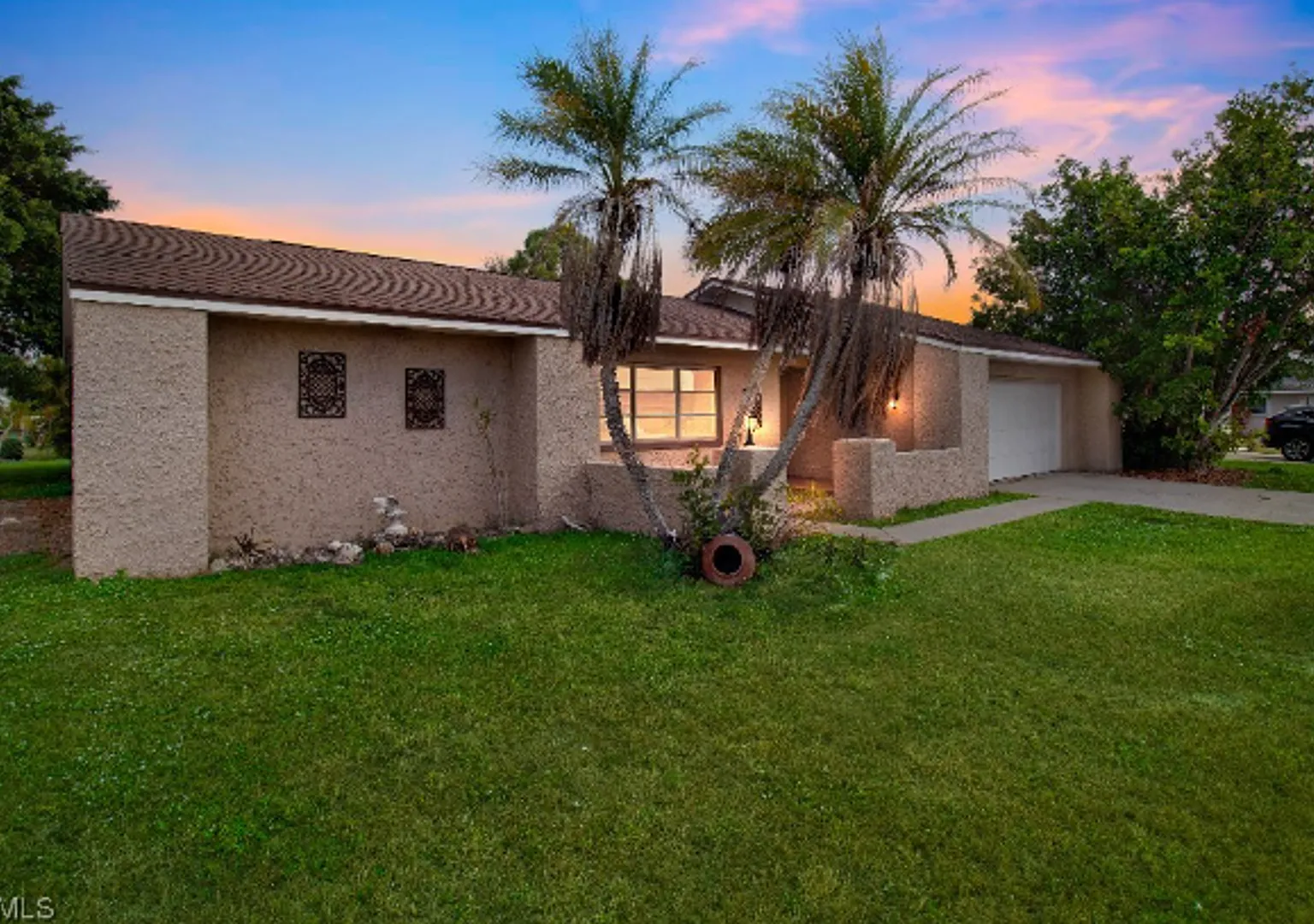 3BR/2BA Cape Coral Home with Private Pool & Garage $2,150/mo — Photo 1