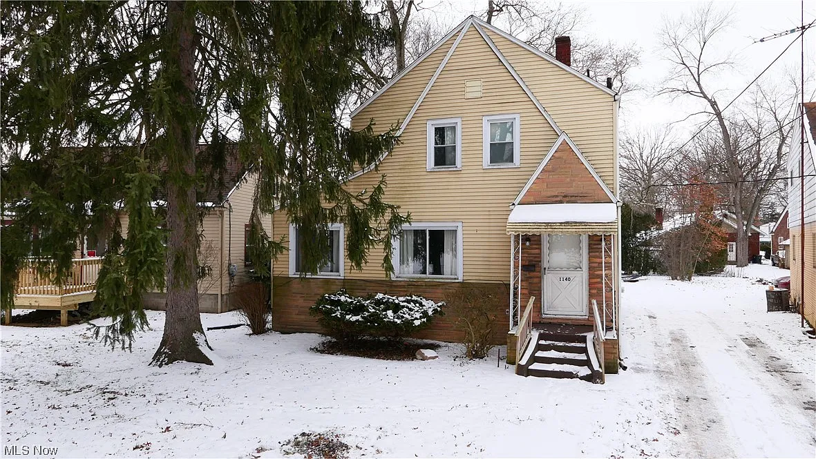 1140 Central Pkwy SE photo 1