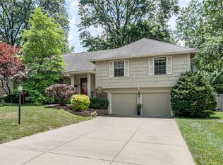 6525 W 100th Ter, Overland Park, KS 66212