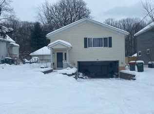 929 Archer Rd, Bedford, OH 44146