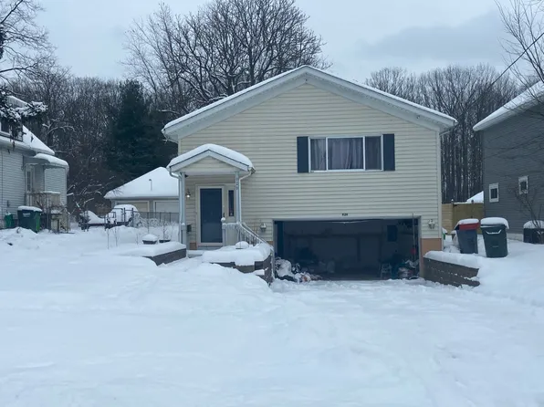 929 Archer Rd, Bedford, OH 44146