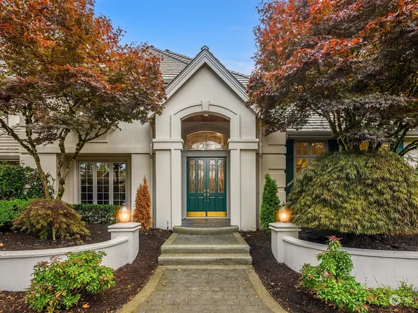 24677 SE 9th Place, Sammamish, WA 98074