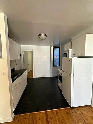 Rented by Bond New York | media 3