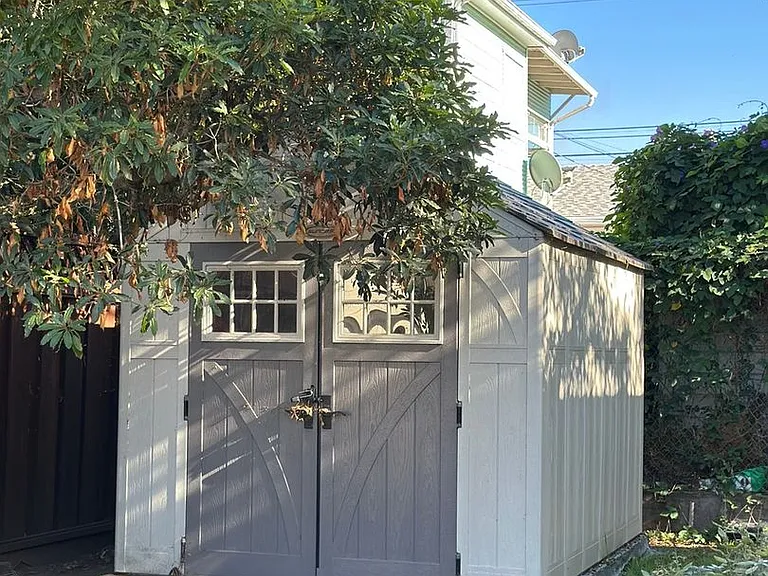 2816 Viola St — Photo 25