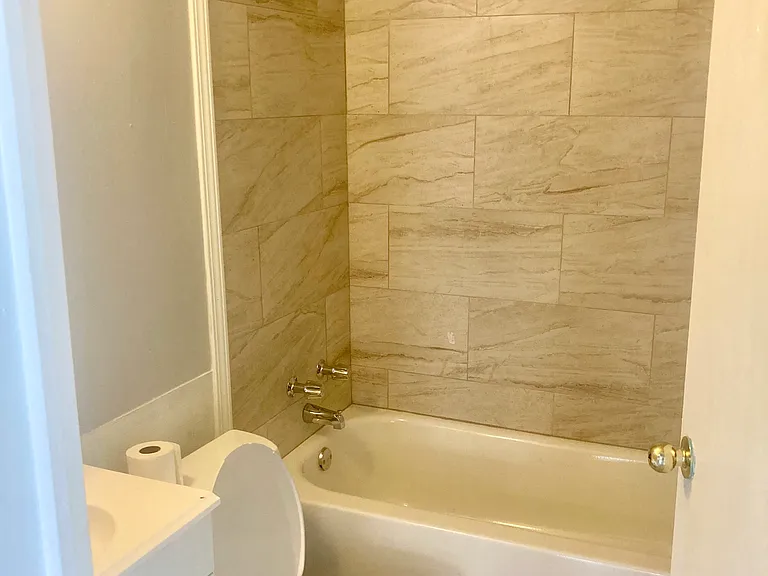 4704 N Mueller Ave — Photo 17
