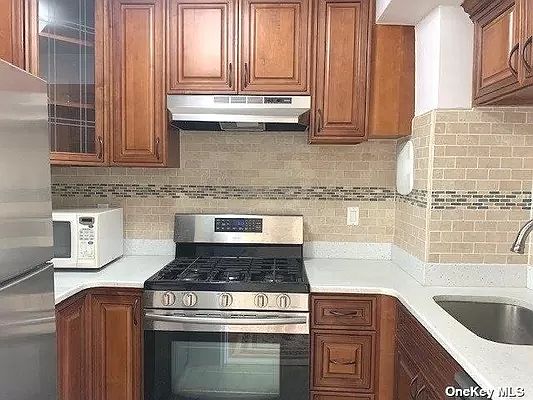 1st image of 66-10 Thornton Pl APT 5N