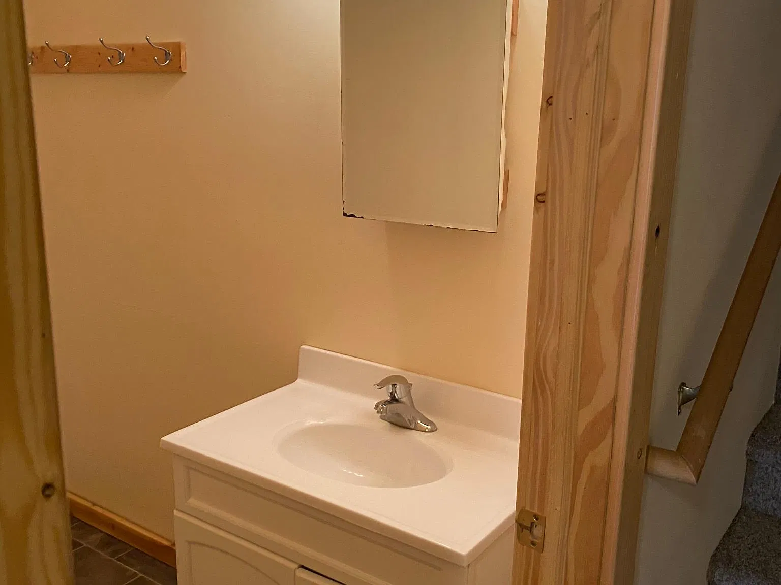 4 bed, 1200 sqft, $1,860 — Photo 3