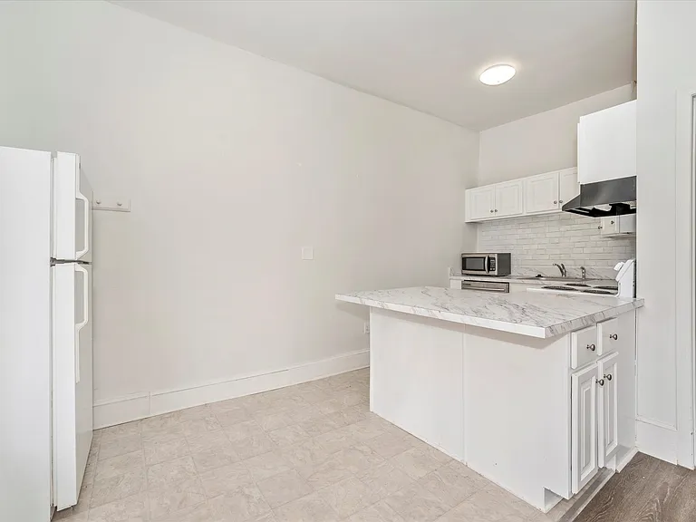 201 S Market St #1C — Photo 15