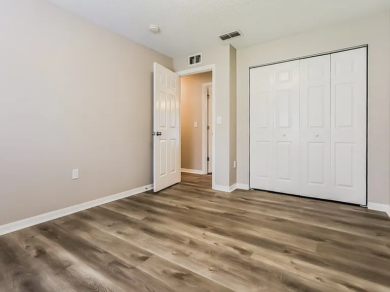 11730 Lynn Brook Cir — Photo 12