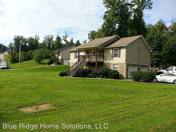 2nd image of 1024 Bartlett Dr
