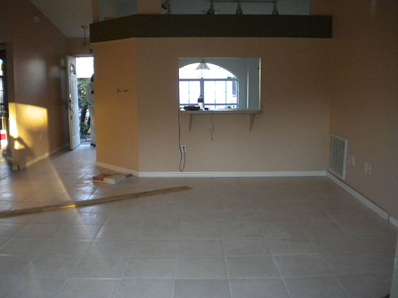 4th image of 141 Kings Pond Ave