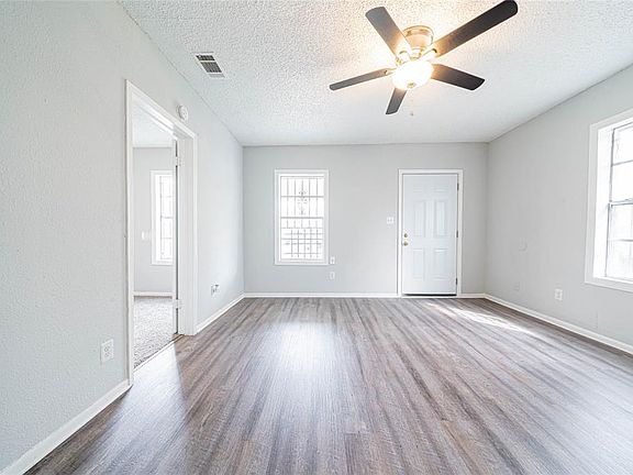 5th image of 2635 Harlandale Ave