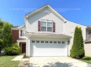 9450 Macquarie Ln, Charlotte, NC 28227