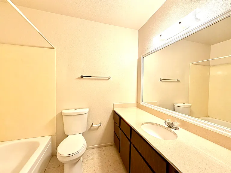 Desert Terrace Apartments - 2 and 3 Bedrooms with Community Pool and Laundry! — Photo 17