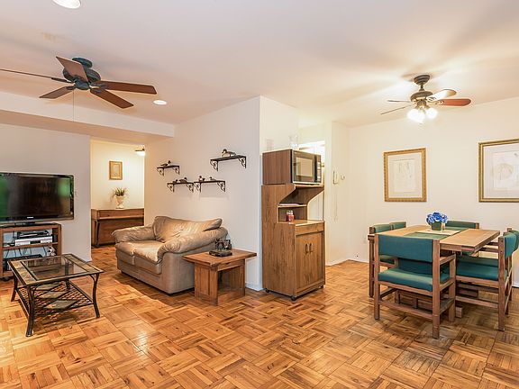 4th image of 340 Central Park Ave APT A7