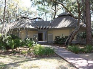 9 Clarendon Ln, Hilton Head Island, SC 29928