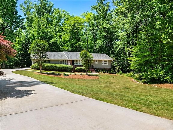 2nd image of 2266 Winding Woods Dr