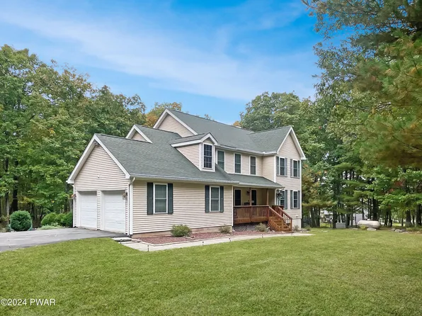 135 Marquise Dr, Tafton, PA 18464