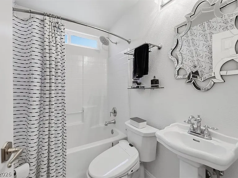 5397 Esparon Ave — Photo 8