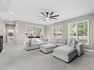 1118 Kanza Dr, Lawrence, KS 66049