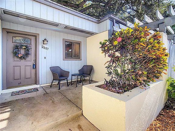 4th image of 2517 Leeward Way