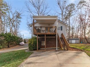 103 Robinhood Rd, Lexington, NC 27292