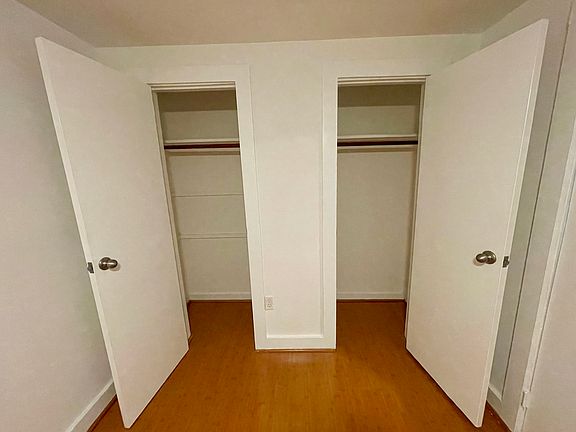 4th image of 434 Warren St Back 2