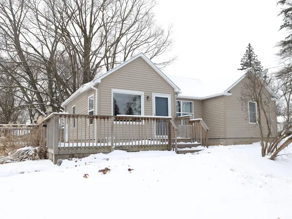 1030 N Jefferson St, Hastings, MI 49058