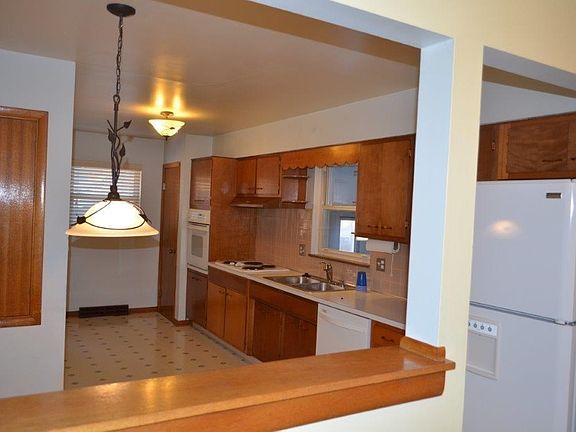 3rd image of 4416 Marland Dr