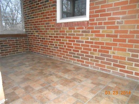 5th image of 1736 Northampton Dr
