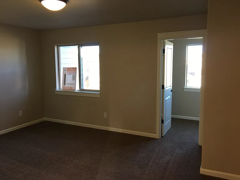 20803 Boulderfield Ave — Photo 9