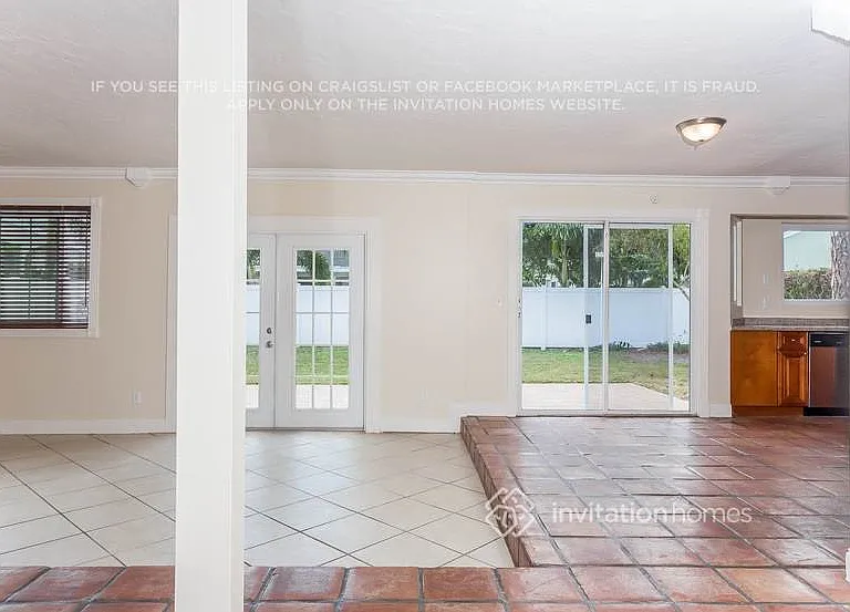 6150 Leslie St — Photo 11