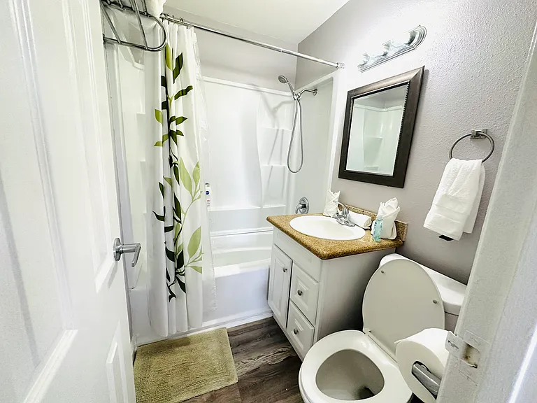 104 Mount Vernon Cir #C — Photo 4