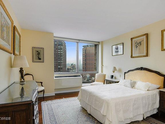 4th image of 1965 Broadway APT 19E