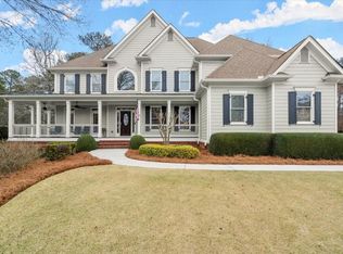 215 Oakhurst Leaf Dr, Milton, GA 30004
