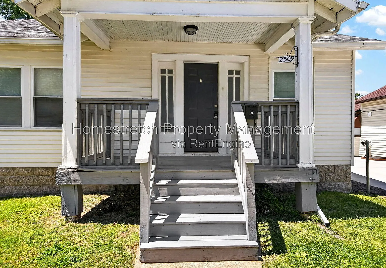 2 bed, 1.0 bath, 775 sqft, $1,295 — Photo 4