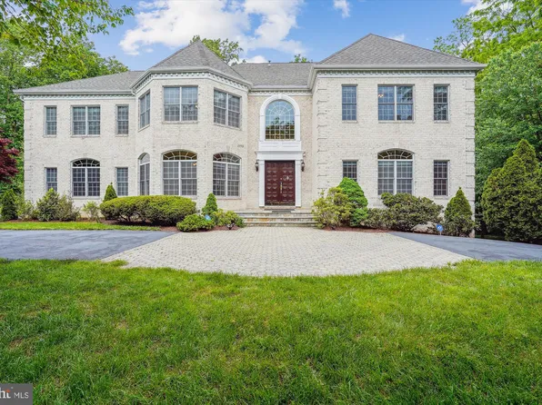 2006 Great Falls St, Mc Lean, VA 22101