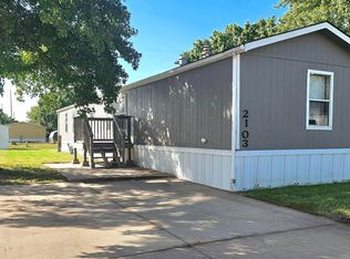 2103 E Maywood St, Wichita, KS 67216