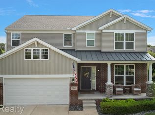 2448 Solace Dr, Commerce Township, MI 48382
