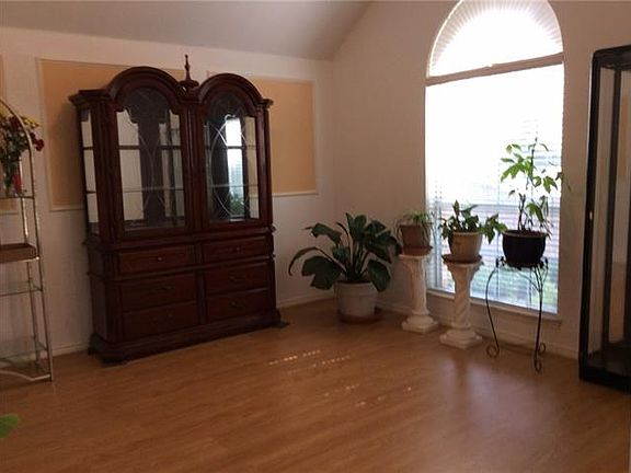 3rd image of 7000 Echo Lake Ct