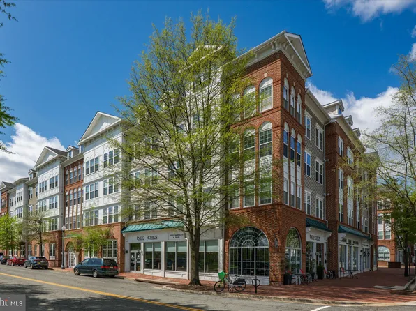 191 Somervelle St APT 310, Alexandria, VA 22304