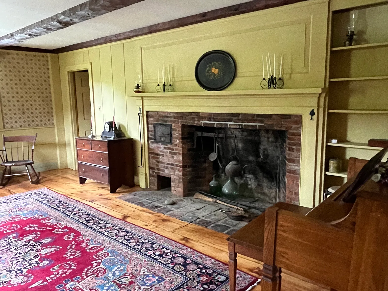 4 bed, 2.5 bath, 2489 sqft, $2,900 — Photo 4